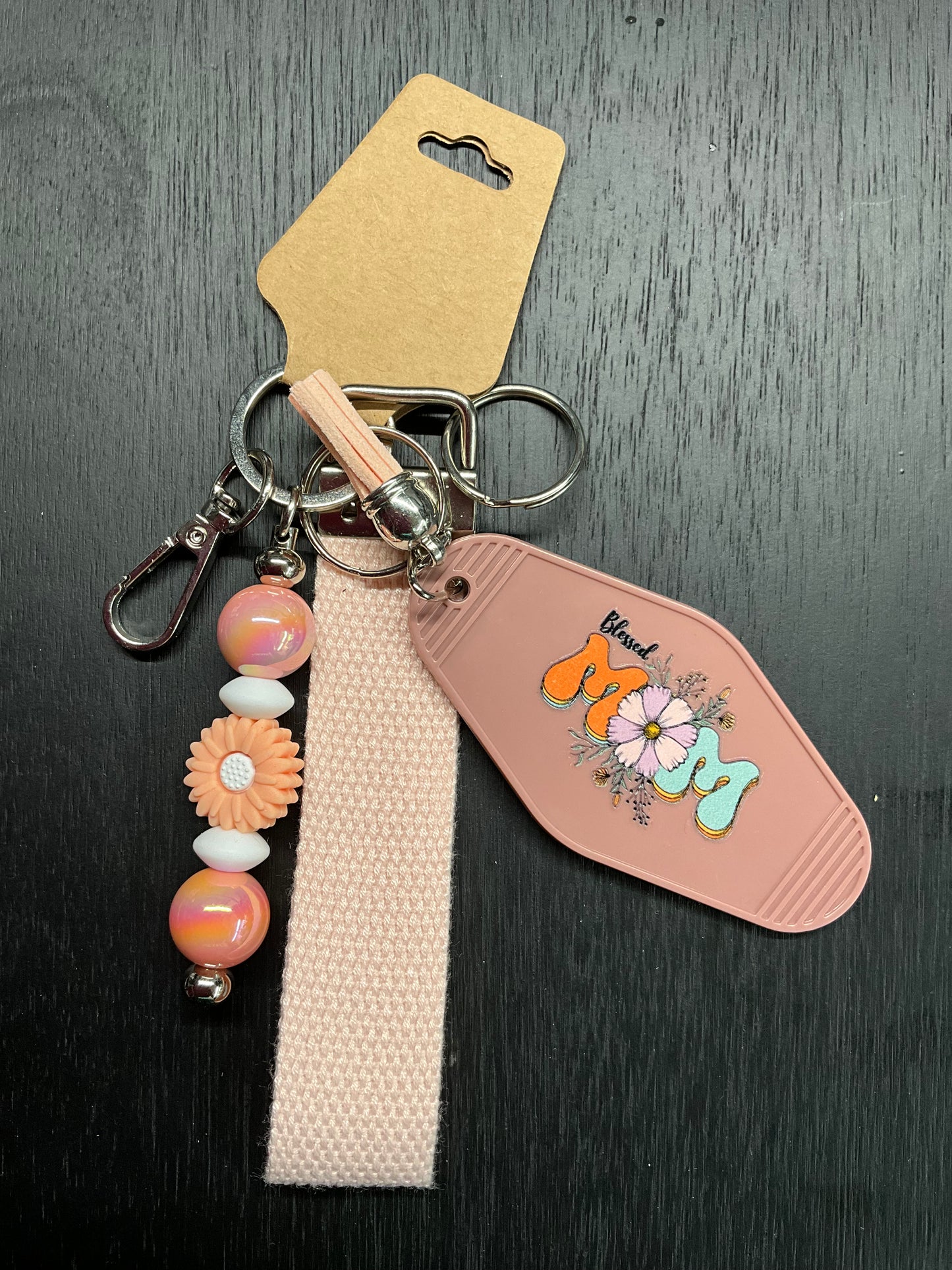 "Blessed Mom – Vintage Floral Keychain Set"